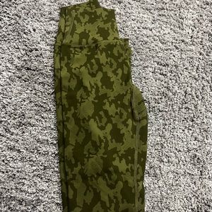 BuffBunny Confidential Leggings Xs